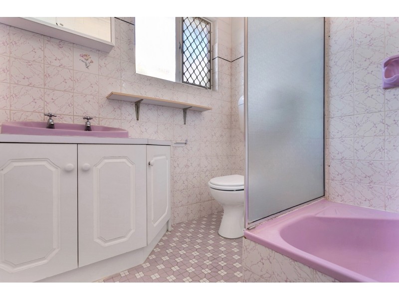 4, 19 Selkirk Ave, Seaton SA 5023