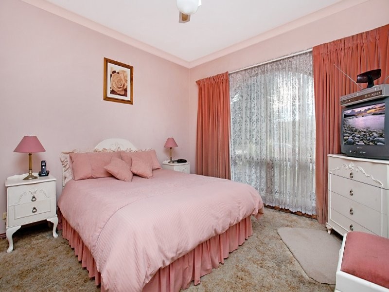 8 Hawaii Court, West Lakes SA 5021