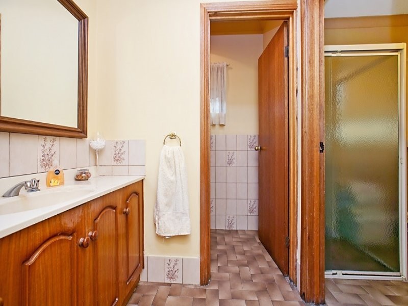 8 Hawaii Court, West Lakes SA 5021