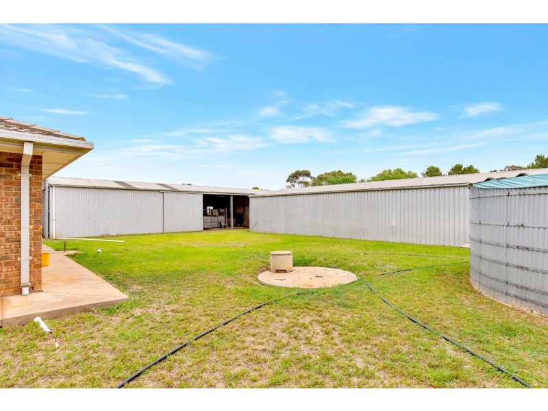 5 Lawrie Road, Lewiston SA 5501