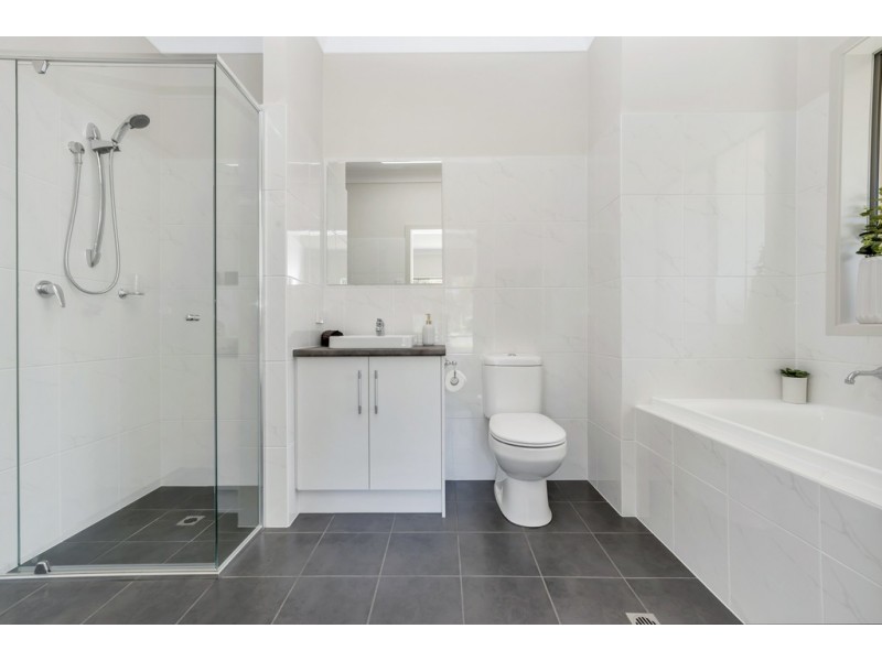 7 Buckingham Drive, Salisbury East SA 5109