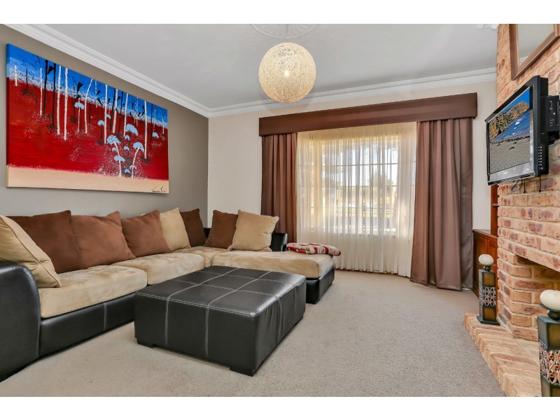4 Foremost Court, North Haven SA 5018