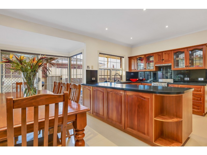 4 Foremost Court, North Haven SA 5018