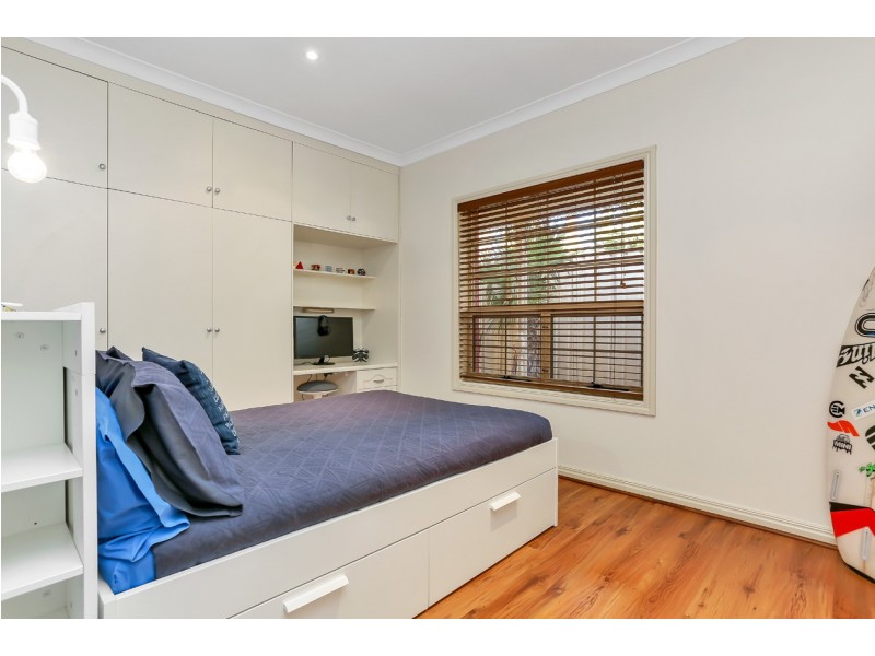 4 Foremost Court, North Haven SA 5018