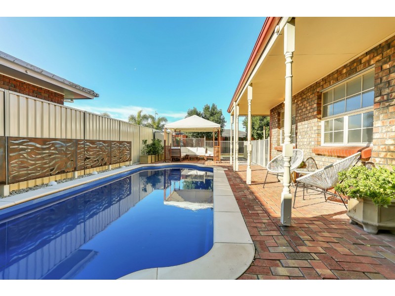 4 Foremost Court, North Haven SA 5018