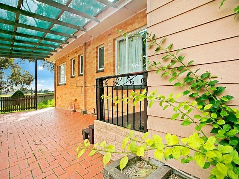 18 Fairway Street, Para Hills SA 5096