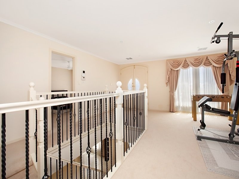 14 Otway Crescent, Mawson Lakes SA 5095