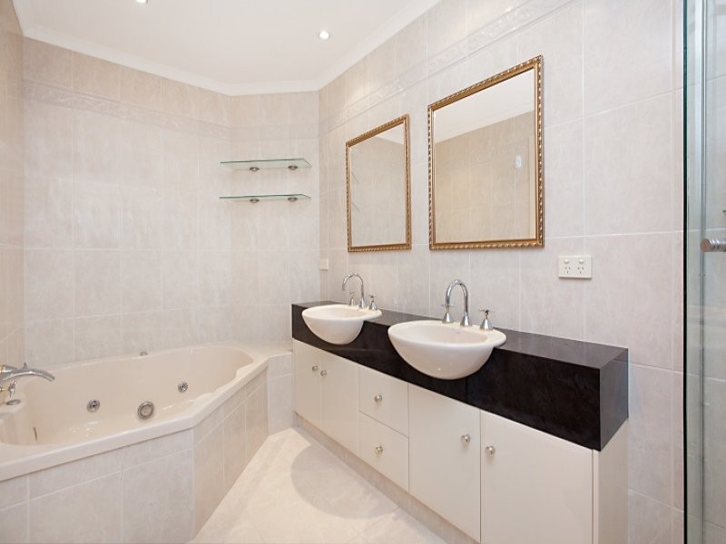 14 Otway Crescent, Mawson Lakes SA 5095