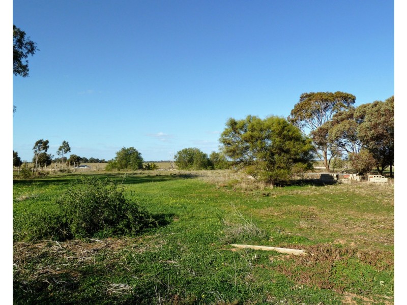 25 Frost Road, Lower Light SA 5501