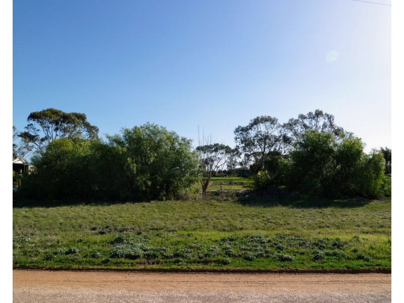 25 Frost Road, Lower Light SA 5501