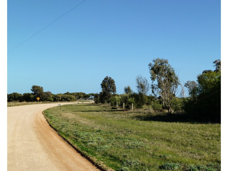 25 Frost Road, Lower Light SA 5501