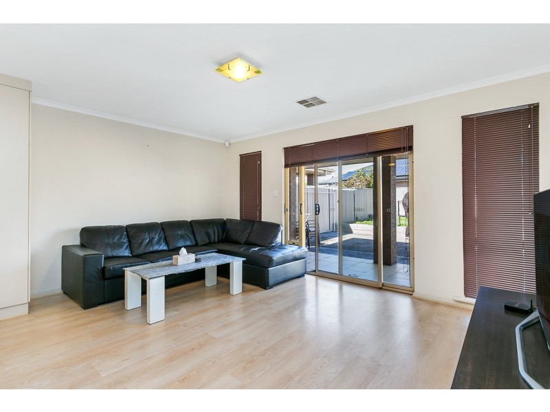 19 Dudley Street, Mansfield Park SA 5012