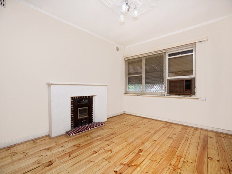 137 Humphries Terrace, Woodville Gardens SA 5012