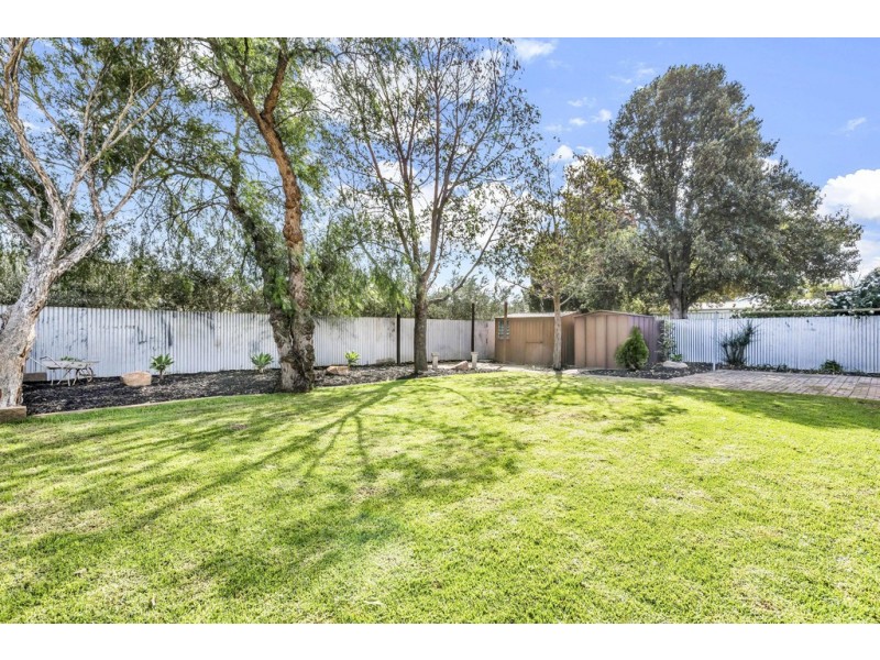 37 Iveleary Avenue, Salisbury East SA 5109