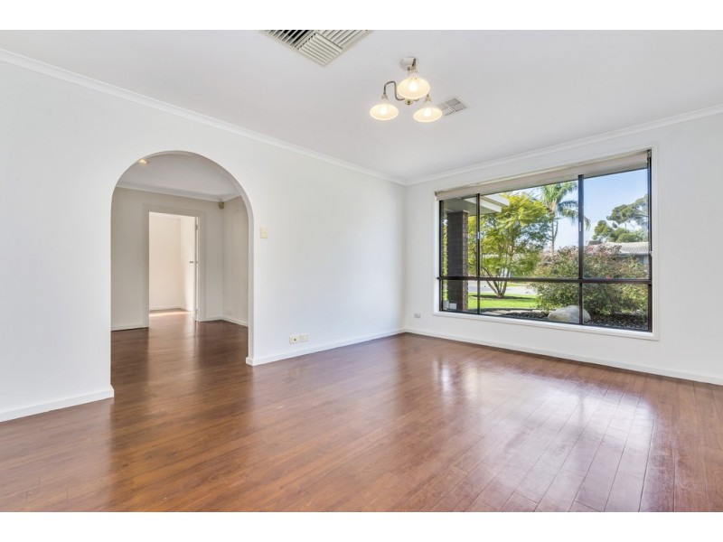 37 Iveleary Avenue, Salisbury East SA 5109