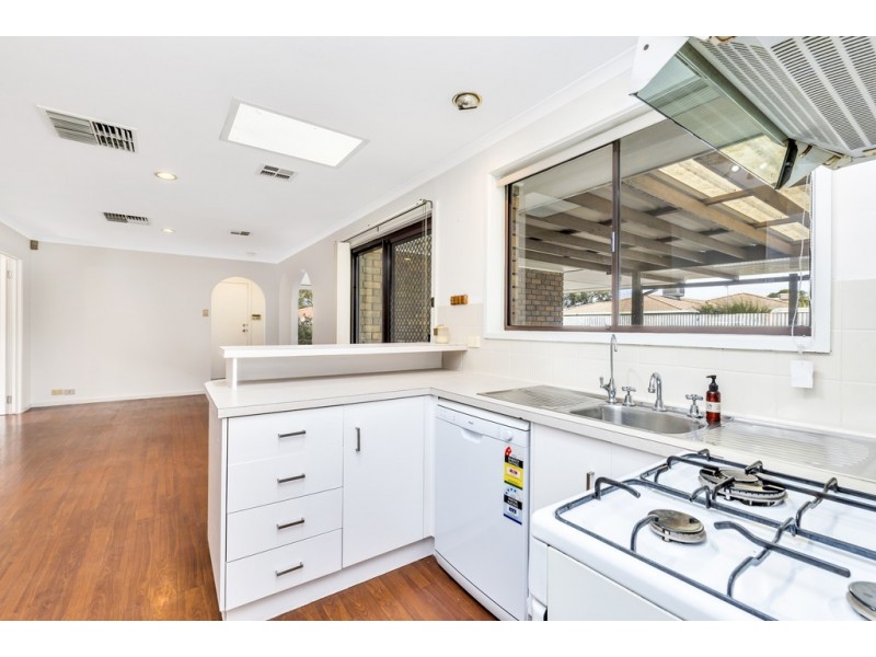 37 Iveleary Avenue, Salisbury East SA 5109