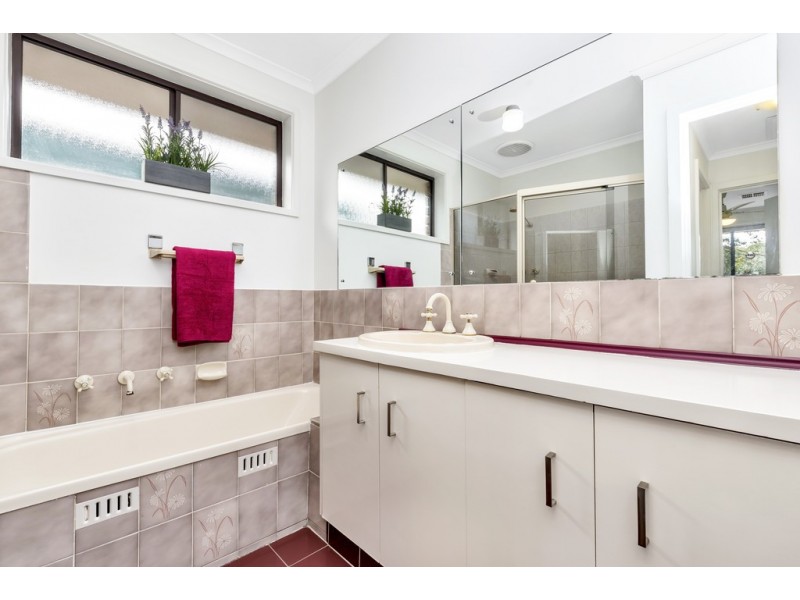 37 Iveleary Avenue, Salisbury East SA 5109