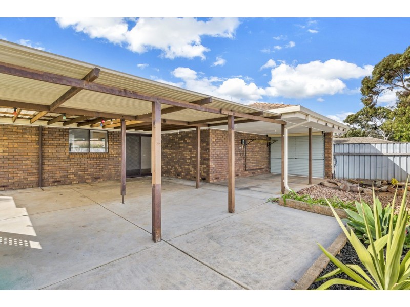 37 Iveleary Avenue, Salisbury East SA 5109