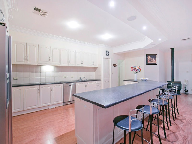 3 Jacaranda Grove, Mawson Lakes SA 5095