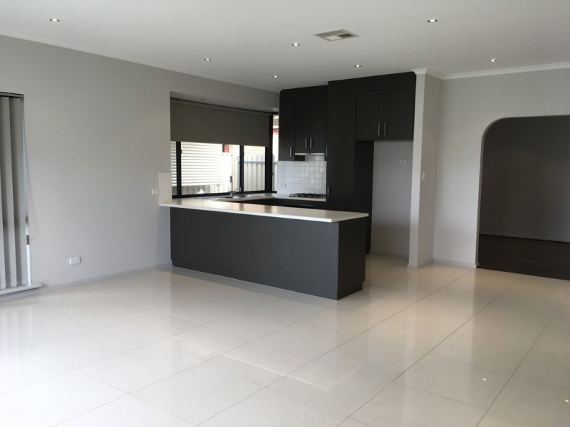 33 John Street, Mansfield Park SA 5012