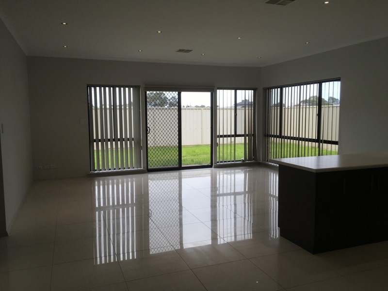 33 John Street, Mansfield Park SA 5012