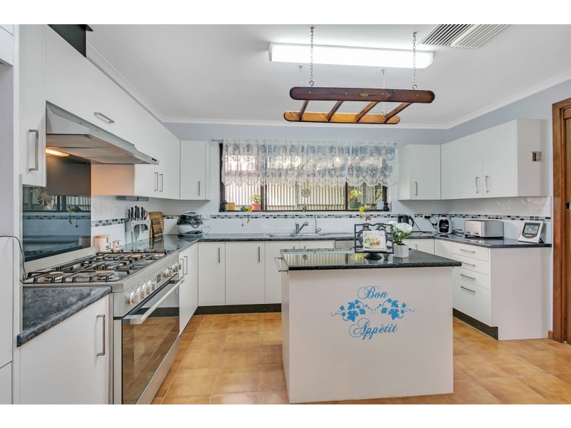 13 Carabeen Crescent, Andrews Farm SA 5114