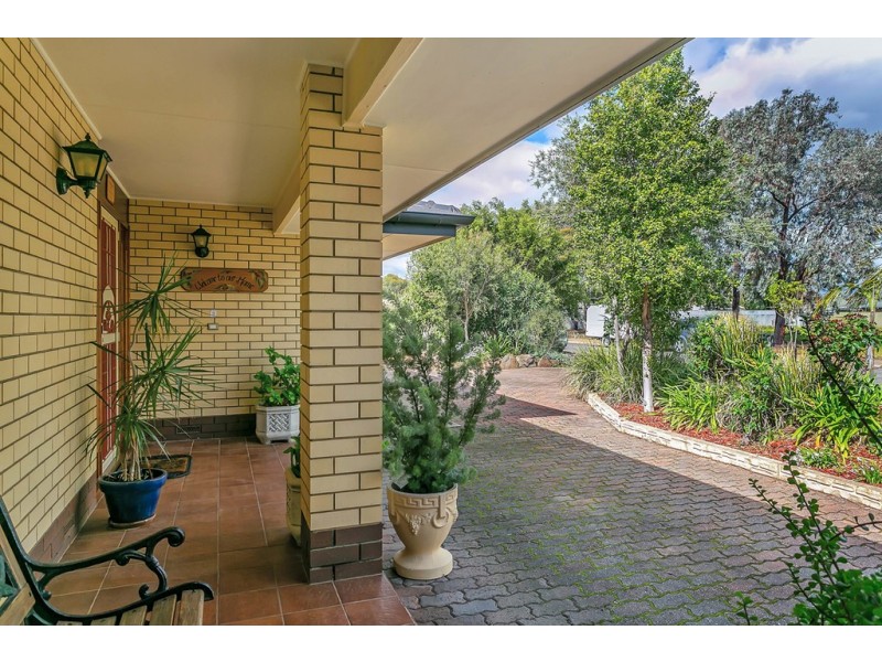 13 Carabeen Crescent, Andrews Farm SA 5114