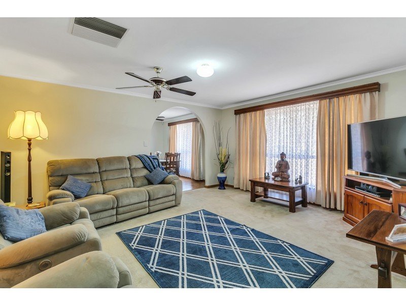 13 Carabeen Crescent, Andrews Farm SA 5114