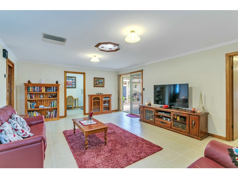 13 Carabeen Crescent, Andrews Farm SA 5114