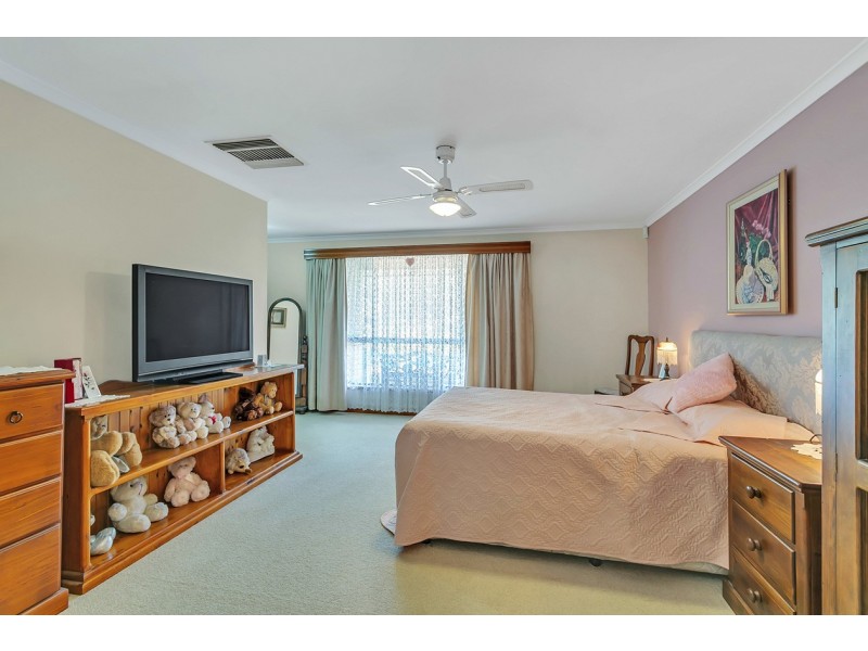 13 Carabeen Crescent, Andrews Farm SA 5114