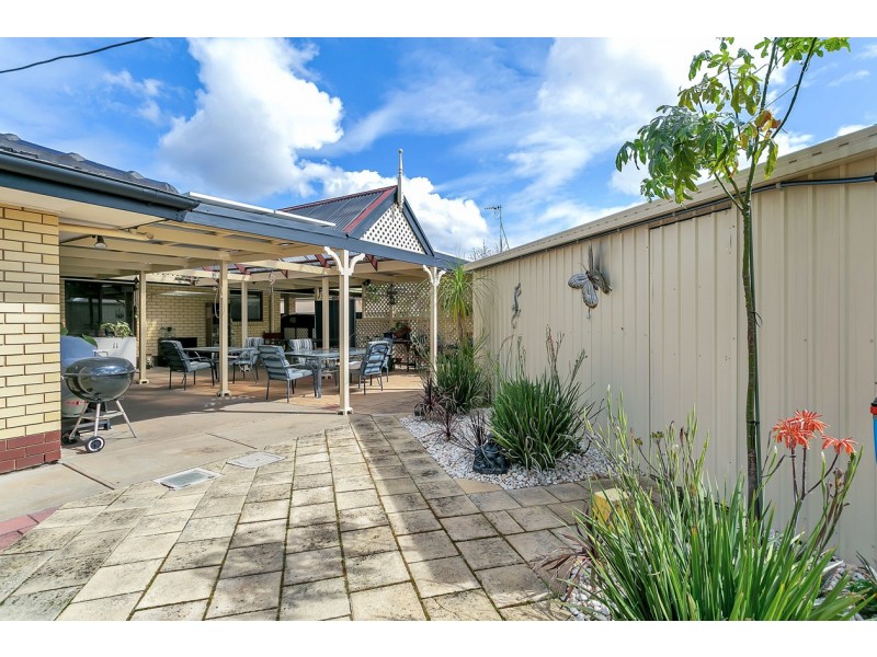 13 Carabeen Crescent, Andrews Farm SA 5114