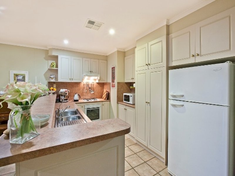 1/8 Coral Way, North Haven SA 5018