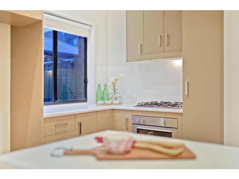 5 Franklin Ave, Mawson Lakes SA 5095