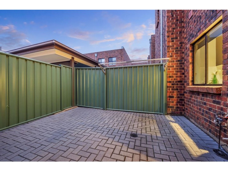 5 Franklin Ave, Mawson Lakes SA 5095