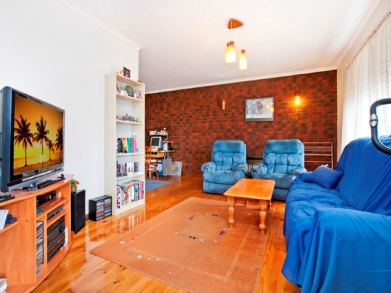 101 Warri Parri Drive, Flagstaff Hill SA 5159