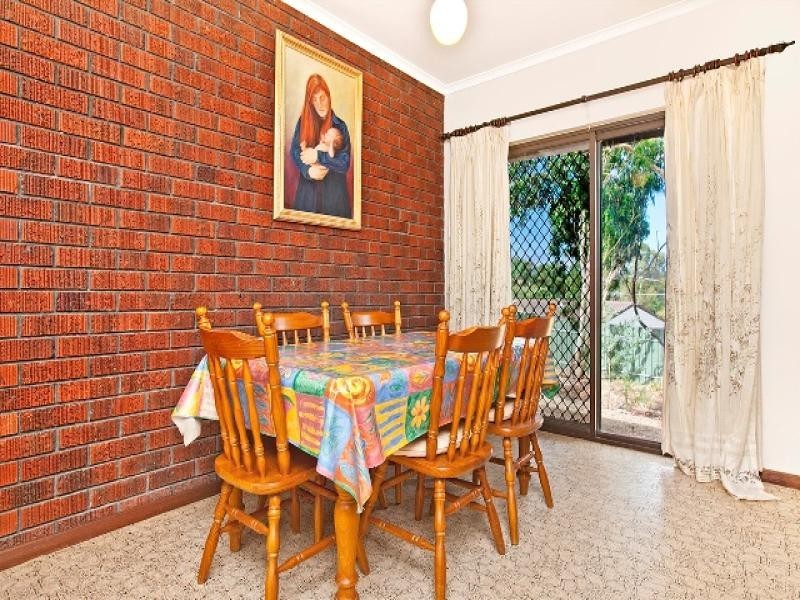 101 Warri Parri Drive, Flagstaff Hill SA 5159