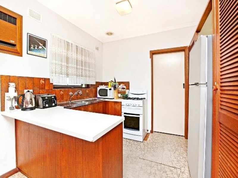 101 Warri Parri Drive, Flagstaff Hill SA 5159