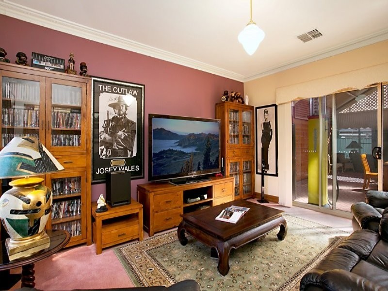 13 Sheaoak Drive, Mawson Lakes SA 5095