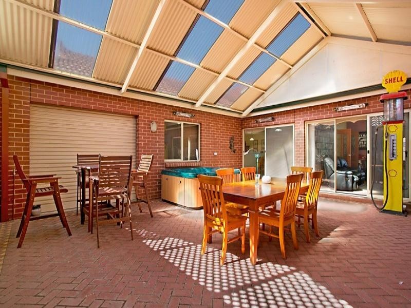 13 Sheaoak Drive, Mawson Lakes SA 5095