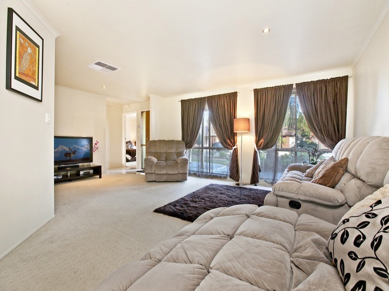 2 Lukin Avenue., Paralowie SA 5108