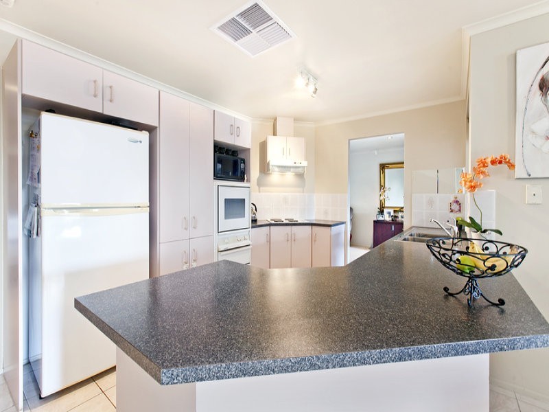 2 Lukin Avenue., Paralowie SA 5108