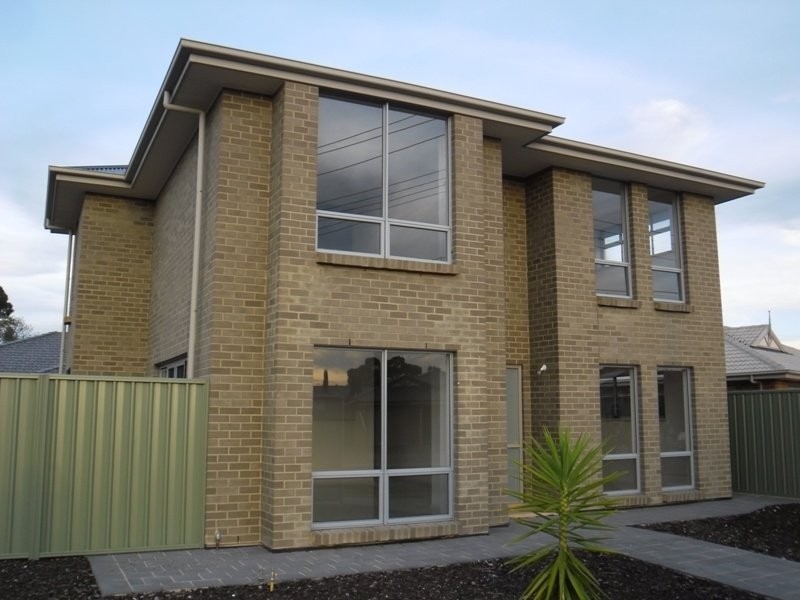 2C Manoora Street, Greenacres SA 5086