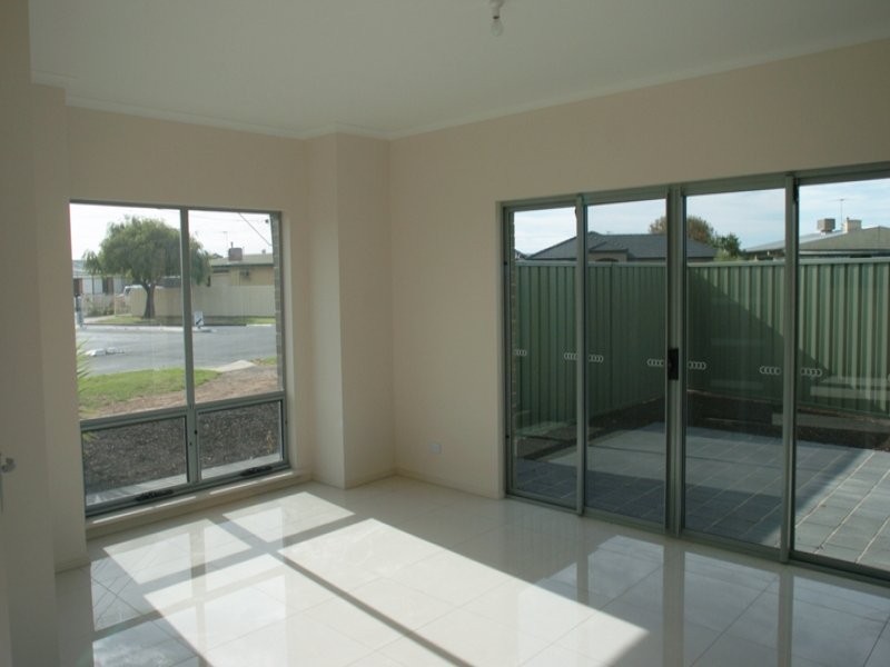2C Manoora Street, Greenacres SA 5086