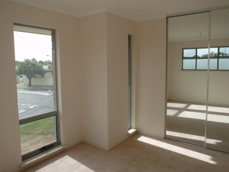 2C Manoora Street, Greenacres SA 5086