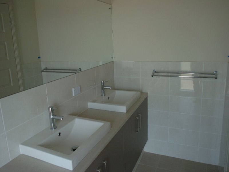 2C Manoora Street, Greenacres SA 5086