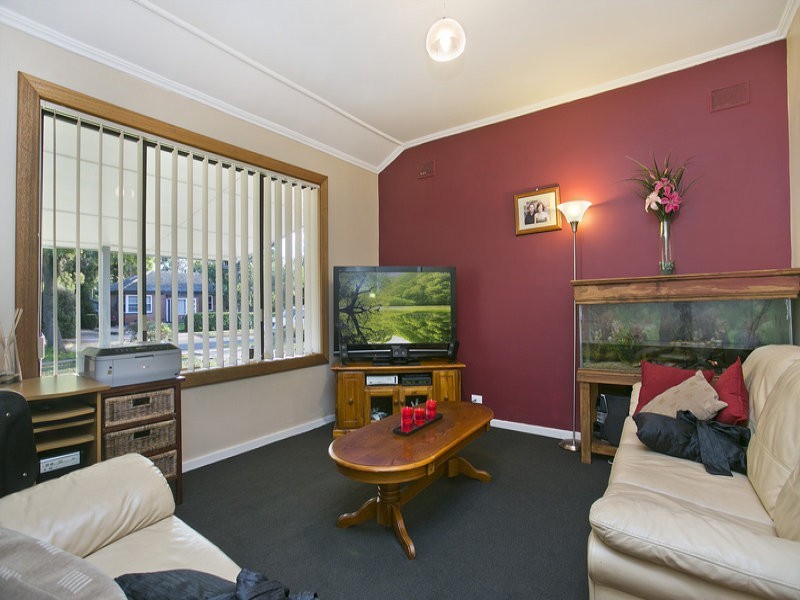 13 Chaddenwick Road., Elizabeth Vale SA 5112