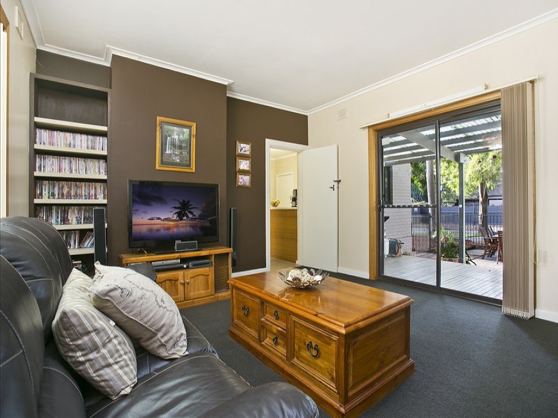 13 Chaddenwick Road., Elizabeth Vale SA 5112