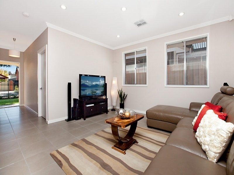 9 York Street., Prospect SA 5082