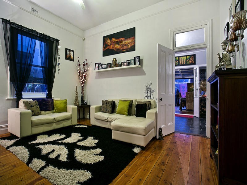 209 Port Road., Queenstown SA 5014