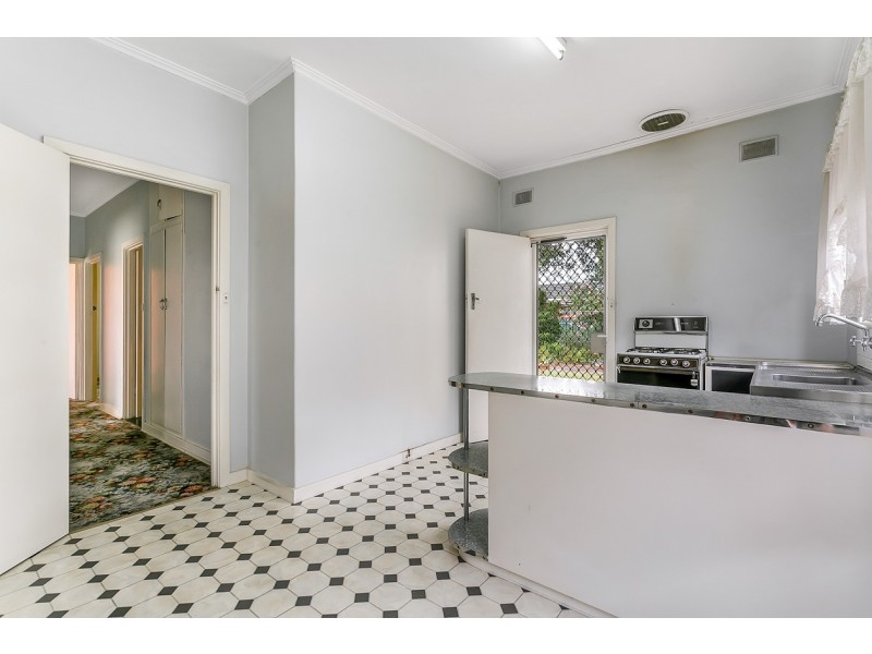 17 Drummond Ave, Findon SA 5023